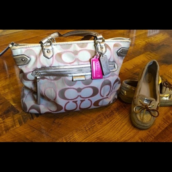 Pink and gold coach purse Clearance